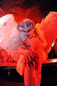 Utopia Show Art di Moreno Pezze Eventi Spettacoli Performance 10.42.16